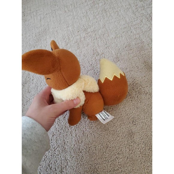 Tomy Pokemon Evee Plush - Picture 2 of 5